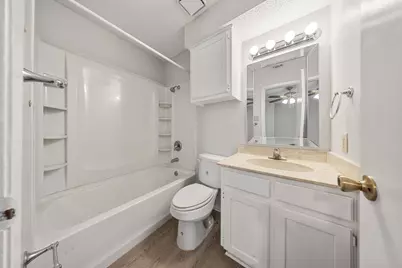 929 W Hickory Street #A4, Denton, TX 76201 - Photo 22