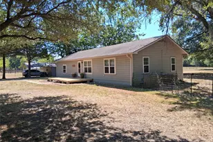 2619 Charity Rd, Commerce, TX 75428 - Photo 4
