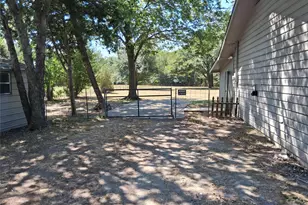 2619 Charity Rd, Commerce, TX 75428 - Photo 8