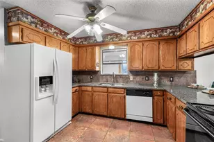 748 Rocky Ridge Ln, Weatherford, TX 76085 - Photo 12