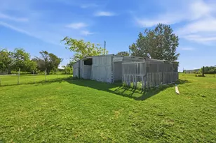 748 Rocky Ridge Ln, Weatherford, TX 76085 - Photo 32