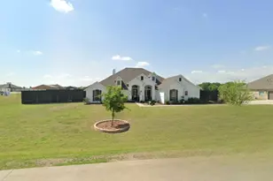 340 Berkeley Dr, Waxahachie, TX 75167 - Photo 1