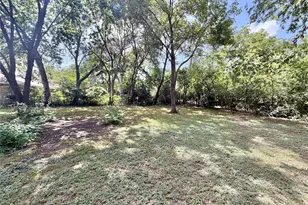 1812 Carlton St, Denton, TX 76201 - Photo 24