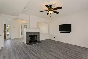 2424 Hunters Run Dr, Plano, TX 75025 - Photo 6