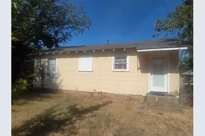 209 Ohio Avenue, Graham, TX 76450 - Photo 4