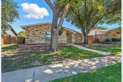 6108 Jennings Drive, The Colony, TX 75056 - Photo 2