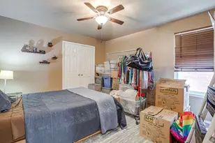 1013 Hidden Lake Dr, Burleson, TX 76028 - Photo 14