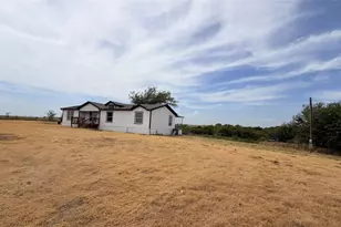 716 Coyote Trail, Rhome, TX 76078 - Photo 2