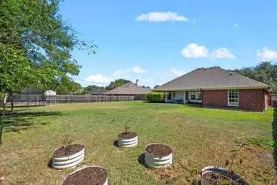 325 Fannin Drive, Hewitt, TX 76643 - Photo 26