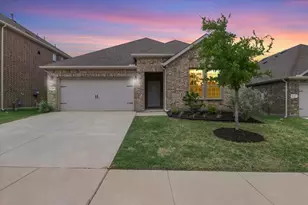 11309 Ponderosa Trl, Aubrey, TX 76227 - Photo 2