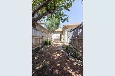 6080 Thursby Avenue, Dallas, TX 75252 - Photo 30