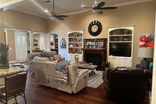 1602 Jefferson St, Bowie, TX 76230 - Photo 8