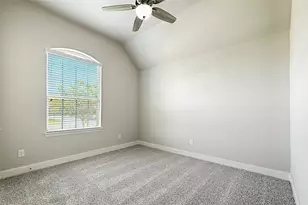 2283 Prairie Glen St, Lewisville, TX 75056 - Photo 18