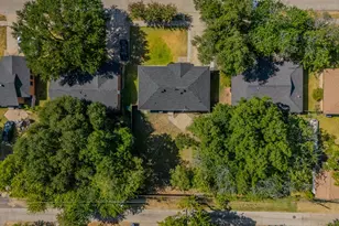 2901 Maple Dr, Garland, TX 75042 - Photo 20