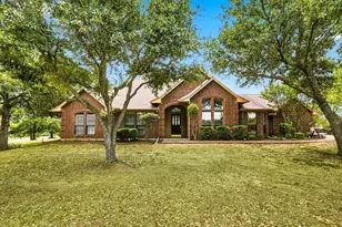 1332 Rolling Acres Dr, Argyle, TX 76226 - Photo 2