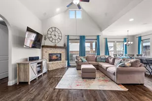 1024 Highpoint Way, Roanoke, TX 76262 - Photo 4