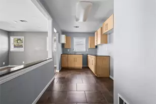 736 Angus, Dallas, TX 75217 - Photo 10