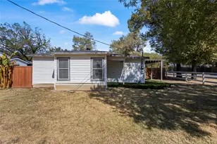 736 Angus, Dallas, TX 75217 - Photo 2