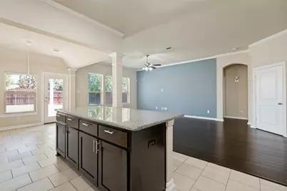 7046 Belteau Lane, Dallas, TX 75227 - Photo 14