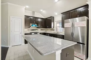 7046 Belteau Ln, Dallas, TX 75227 - Photo 12