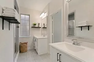 4528 Oriel Ln, Carrollton, TX 75010 - Photo 8