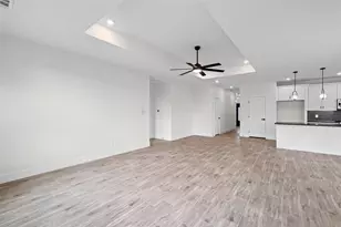 2712 Steepleridge Cir, Granbury, TX 76048 - Photo 14