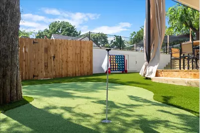 1803 N Winnetka Avenue, Dallas, TX 75208 - Photo 24