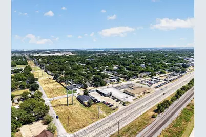 2126 W Main Street, Grand Prairie, TX 75050 - Photo 2