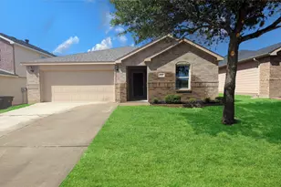 5112 Glen Eden Dr, Fort Worth, TX 76119 - Photo 1