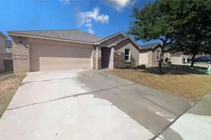 5112 Glen Eden Dr, Fort Worth, TX 76119 - Photo 2
