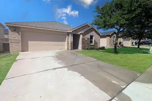 5112 Glen Eden Dr, Fort Worth, TX 76119 - Photo 2