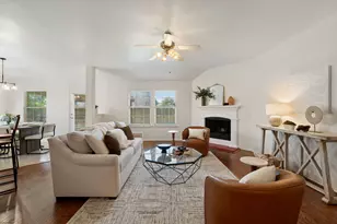 104 Holly St, Waxahachie, TX 75165 - Photo 12