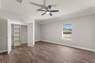 1055 The Meadows Pkwy, DeSoto, TX 75115 - Photo 28