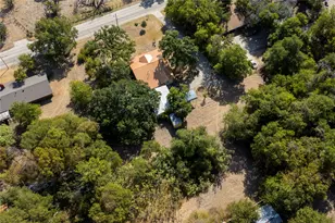 624 Alexander Rd, Stephenville, TX 76401 - Photo 4