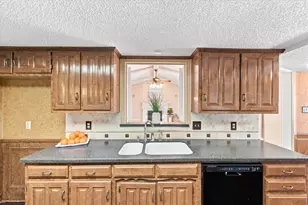 3113 Westador Dr, Arlington, TX 76015 - Photo 10