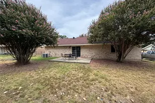 732 Dunaway Ln, Azle, TX 76020 - Photo 32