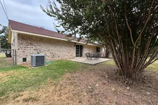 732 Dunaway Ln, Azle, TX 76020 - Photo 30