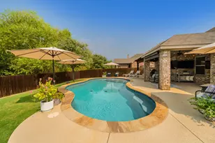 502 Royal Oaks Ln, Oak Point, TX 75068 - Photo 2