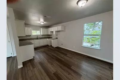 1000 Throckmorton Street #A,B, McKinney, TX 75069 - Photo 4