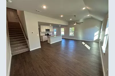 1702 E Powell Avenue, Fort Worth, TX 76104 - Photo 4