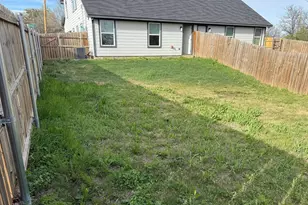 1702 E Powell Ave, Fort Worth, TX 76104 - Photo 16
