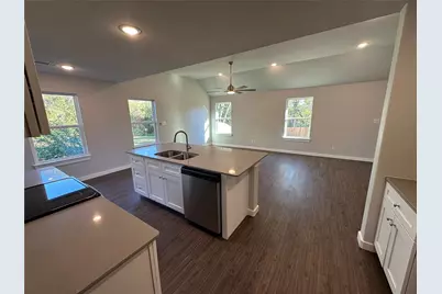 1702 E Powell Avenue, Fort Worth, TX 76104 - Photo 6