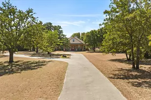 190 Lone Oak, Mineral Wells, TX 76067 - Photo 1