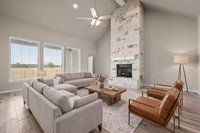 172 Crenshaw Court, Stephenville, TX 76401 - Photo 8