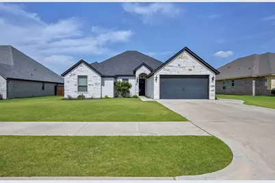 172 Crenshaw Court, Stephenville, TX 76401 - Photo 1
