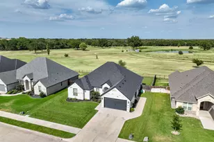 172 Crenshaw Ct, Stephenville, TX 76401 - Photo 4