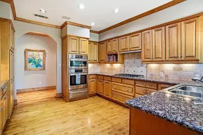 1924 Kensington Drive, Fort Worth, TX 76110 - Photo 16