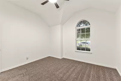 401 Hidden Knoll Drive, Burleson, TX 76028 - Photo 22