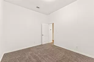 401 Hidden Knoll Dr, Burleson, TX 76028 - Photo 26