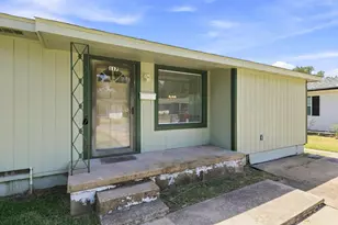 117 Leslie St, Bonham, TX 75418 - Photo 2